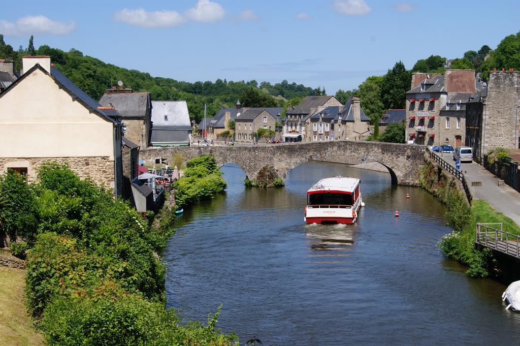 Au Fil De L'Eau - Le Bord De Rance Dinan Exterior foto