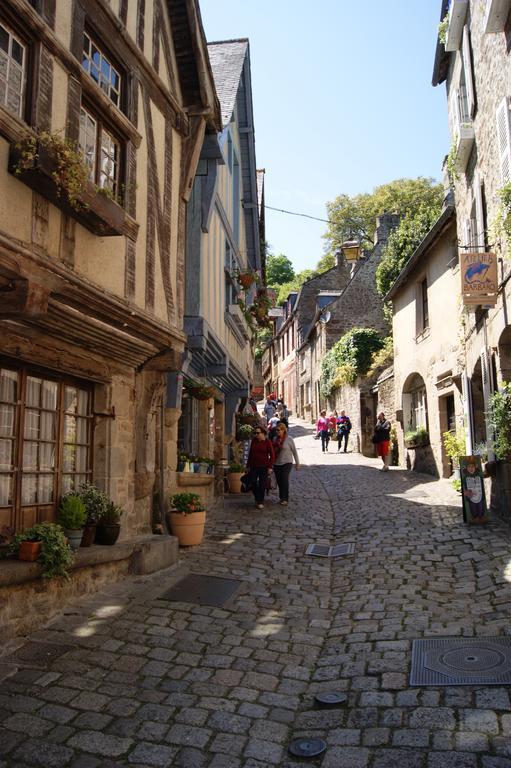 Au Fil De L'Eau - Le Bord De Rance Dinan Exterior foto