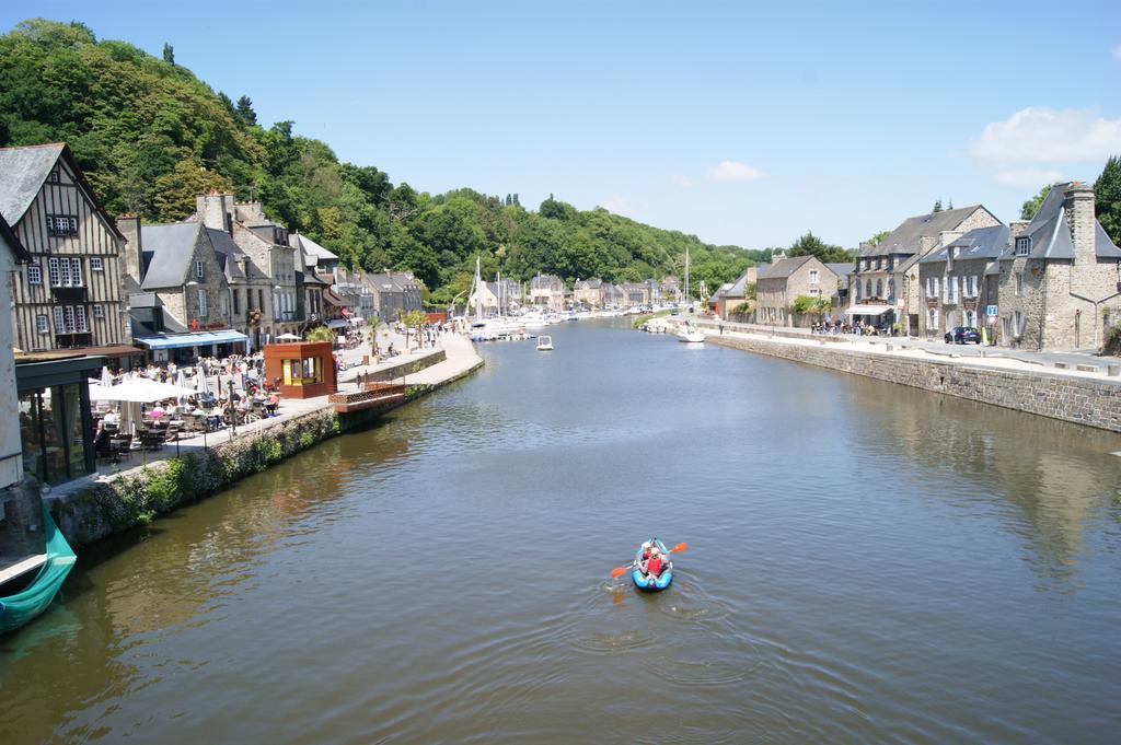 Au Fil De L'Eau - Le Bord De Rance Dinan Exterior foto