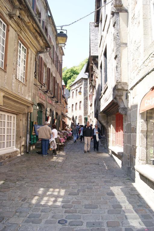 Au Fil De L'Eau - Le Bord De Rance Dinan Exterior foto